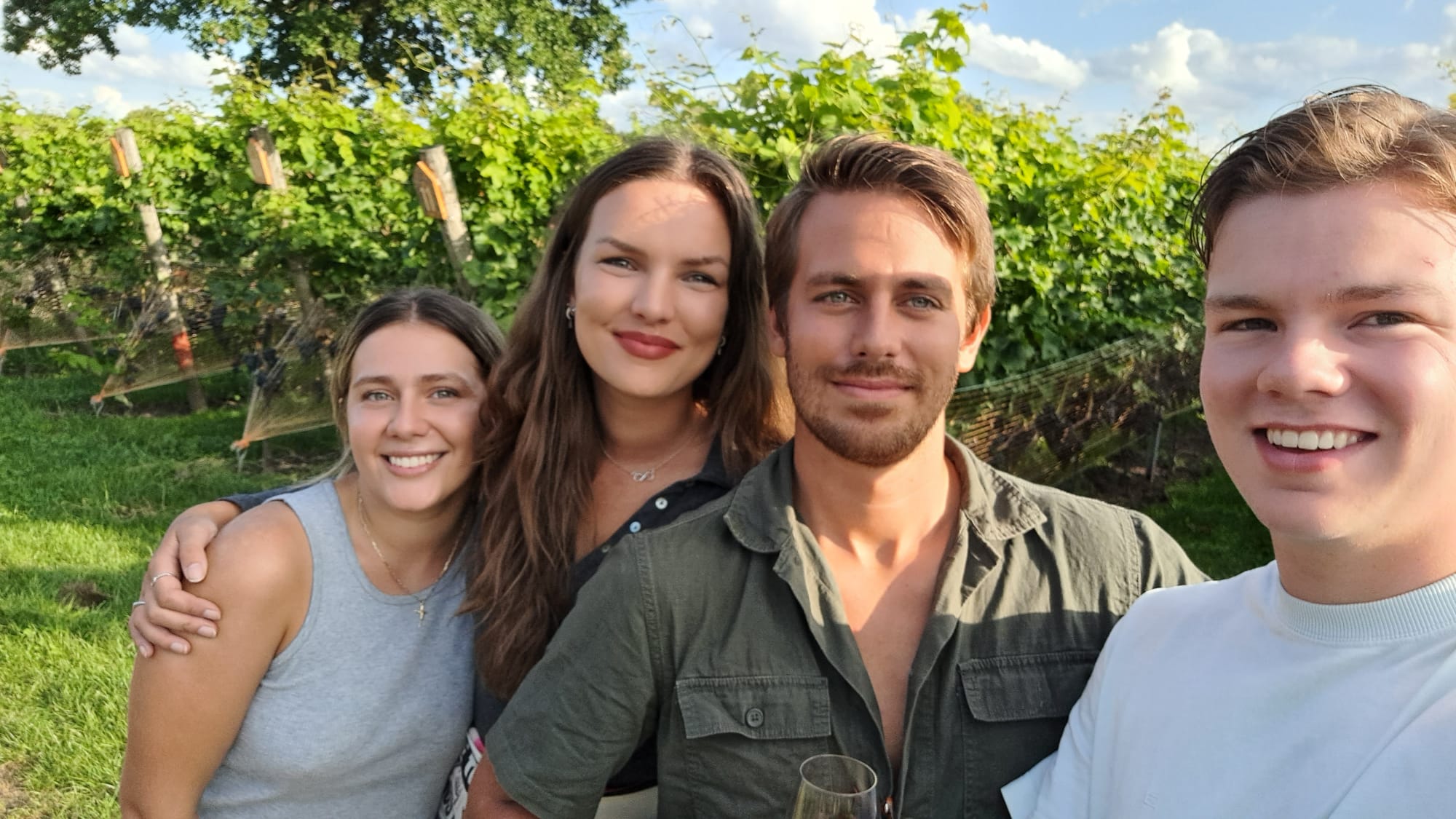 00001126-PHOTO-2023-08-26-12-54-16